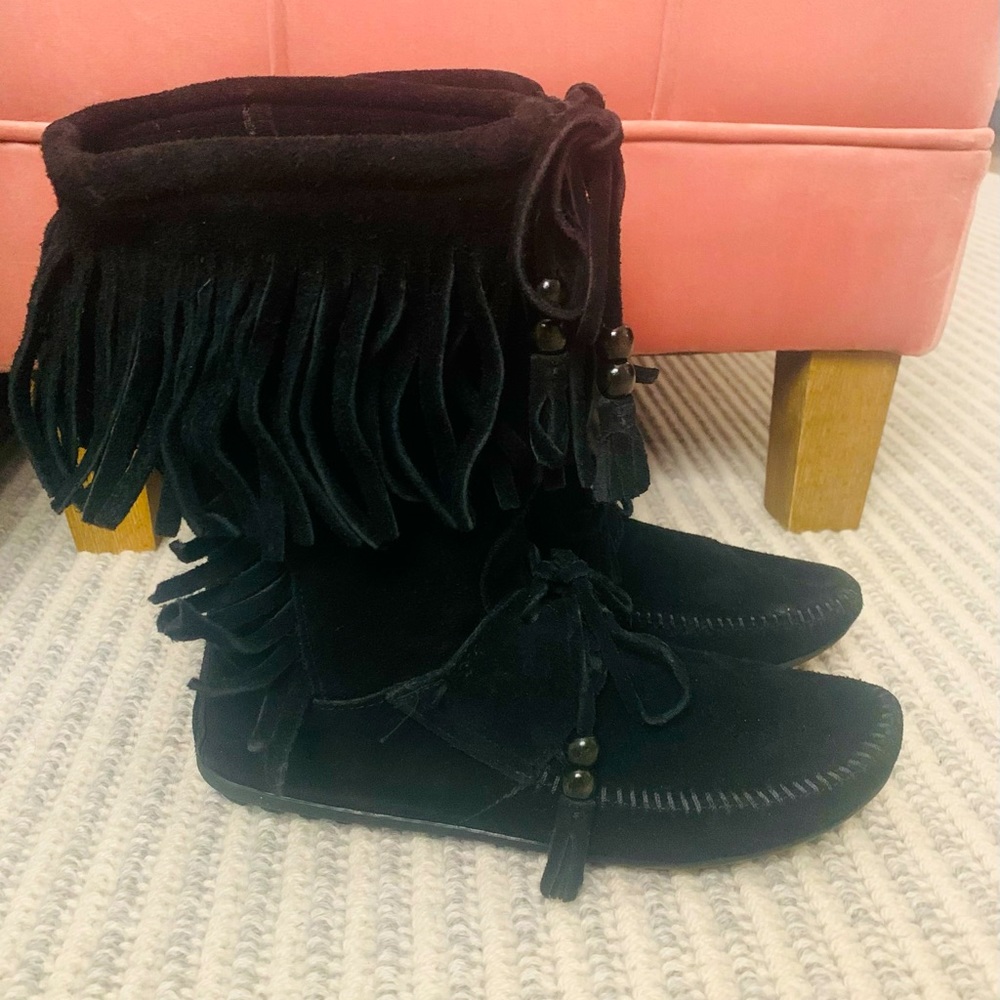 Minnetonka Black Suede Fringe Ankle Boots